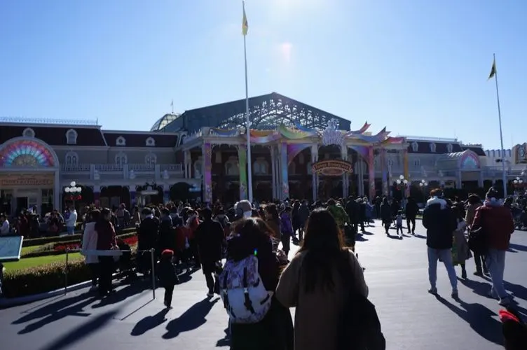The Disneyland main entrance